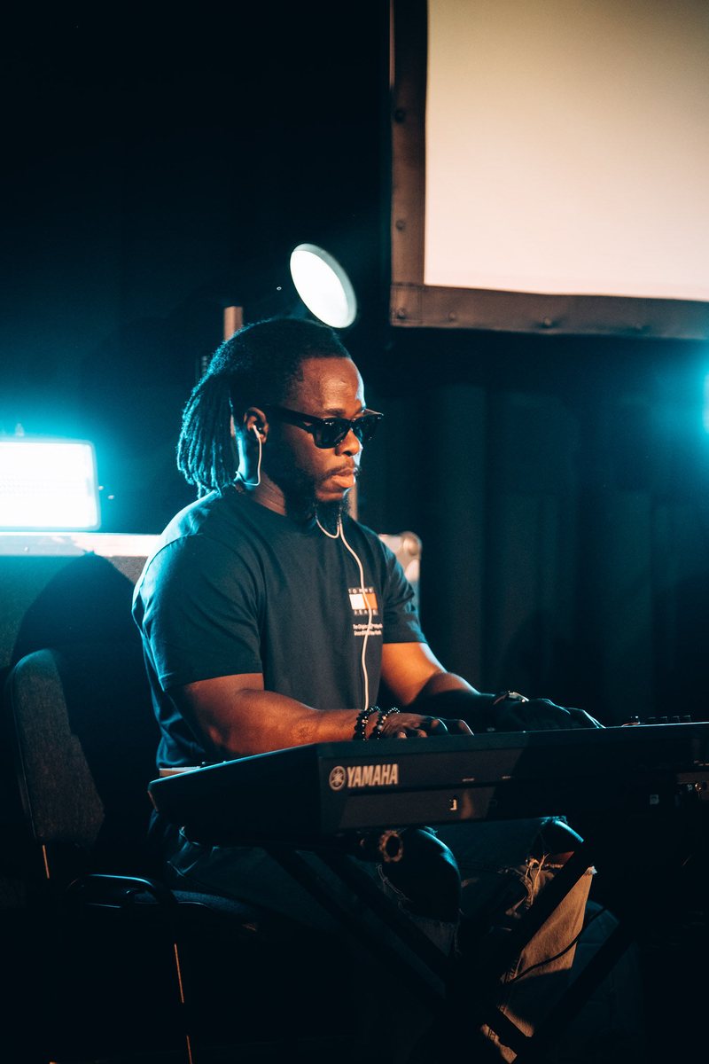 Keyboard player